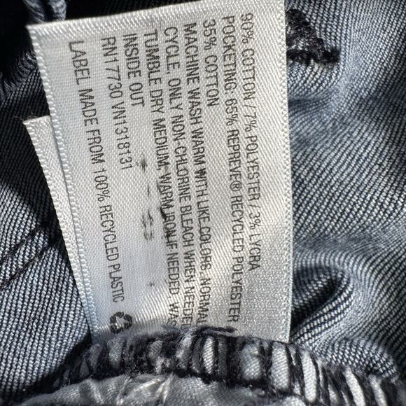 Universal Thread Mid Rise Skinny Jeans Women's 12/31R Dark Blue Distressed - Picture 6 of 7